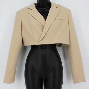 Nasty Gal Keep Up the Work Shoulder Pad Cropped Blazer in Natural Size 8